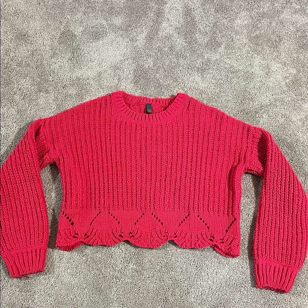 Alya Cropped Scalloped Hem Vibrant Pink Knit Sweater